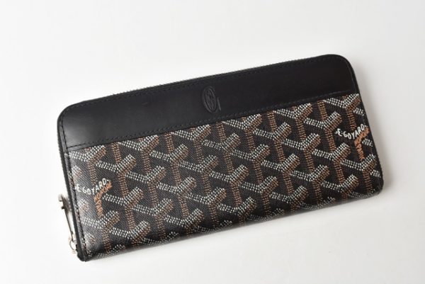 m 210810 61 gy 2 Goyard round zipper type herringbone long wallet black