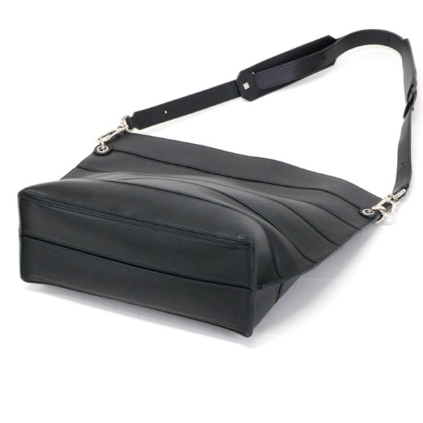 mav16003 4 Loewe Strip Shoulder Bag Black