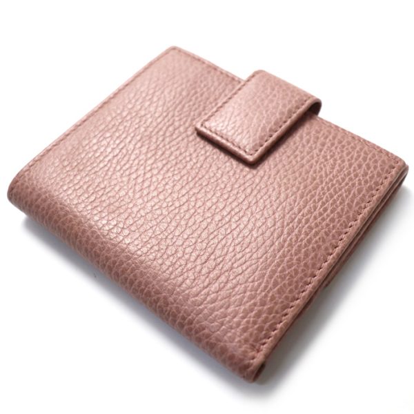 mb23 0827 11 2 Gucci W Hook Swing Bifold Wallet Pink