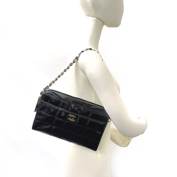 n4054782 13 Chanel Chain Shoulder Chocolate Bar Patent Leather Black