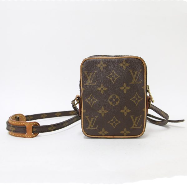 pr14012281 4 Louis Vuitton Pochette Bag Mini Danube