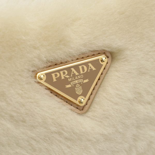 pra1bc194011 2 Prada ARKE Shearling Semi Shoulder Bag ECRU+NOISETTE Beige