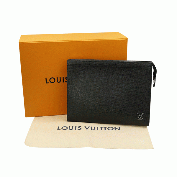 s340522 12 06 Louis Vuitton Pochette Voyage Taiga Noir Black