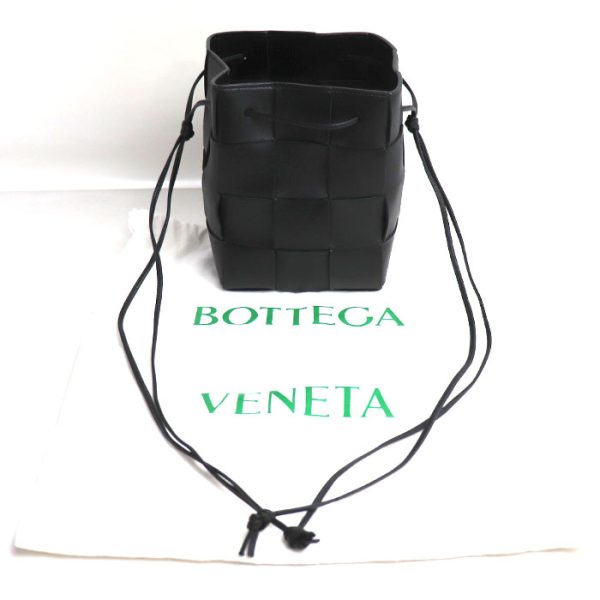 sb23 1208 30 1214 Bottega Veneta Maxi Intrecciato Cassette Small Shoulder Bag Black