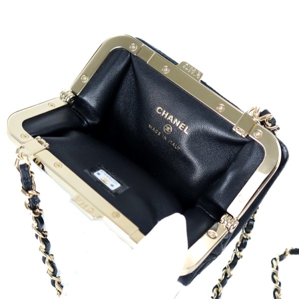 sw23 0802 07 Chanel Mini Chain Wallet Black