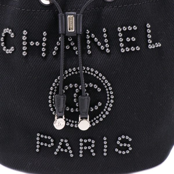 sw24 0169 08 Chanel Deauville Drawstring Shoulder Bag Black