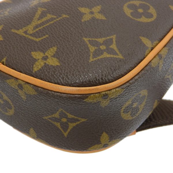 tk24b0122007 4 LOUIS VUITTON Monogram Pochette Waist Bag