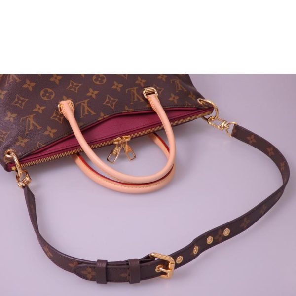 00859 4 Louis Vuitton Paras Monogram