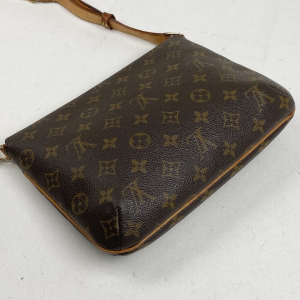 1000051663437 12 Louis Vuitton Musette Tango Monogram Short Shoulder Bag Black