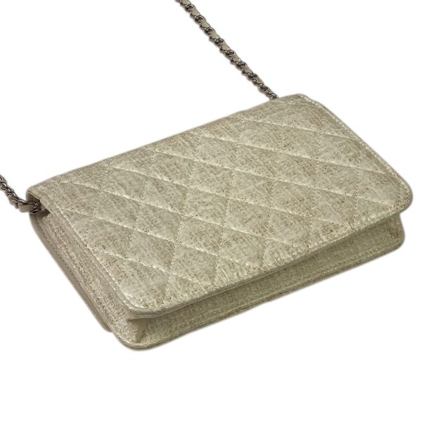 1000053597563 12 Chanel Cocomark Chain Wallet Fabric White