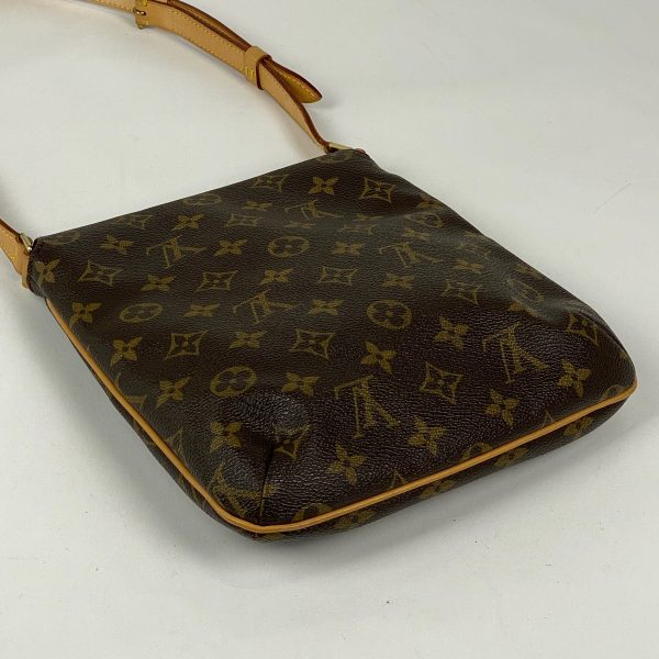 1000056937977 12 Louis Vuitton Musette Salsa