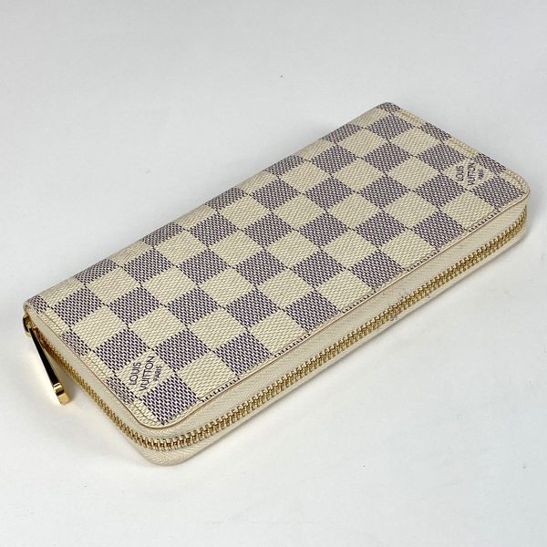 1000061685658 12 Louis Vuitton Zippy Wallet Damier White