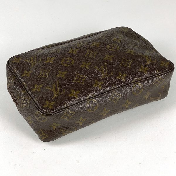 1000062231229 12 Louis Vuitton Truth Toilette 23 Cosmetic Pouch Monogram Brown