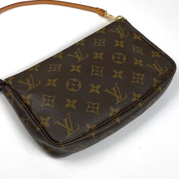 1000063003634 12 Louis Vuitton Pochette Accessoire Makeup Pouch Monogram Brown