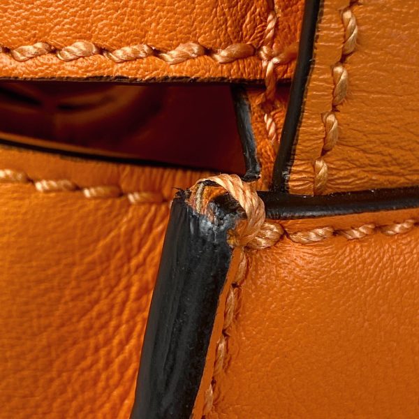 1000064096796 19 Fendi Peekaboo Regular Leather Shoulder Bag Orange