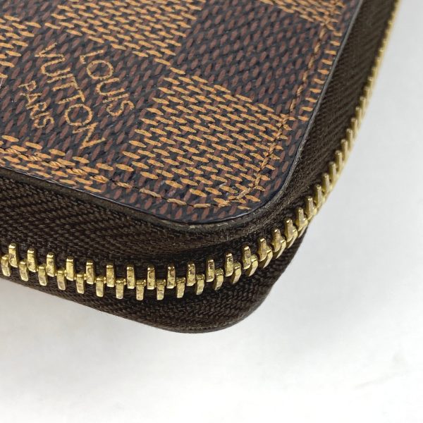 1000064597972 14 Louis Vuitton Zippy Wallet Damier Brown