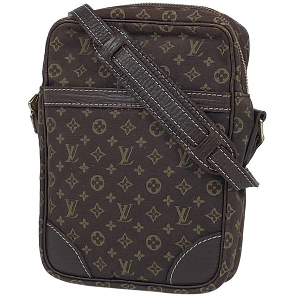 1000064899700 11 Louis Vuitton Danube Monogram Brown