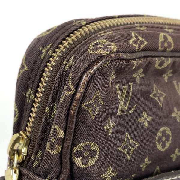 1000064899700 14 Louis Vuitton Danube Monogram Brown