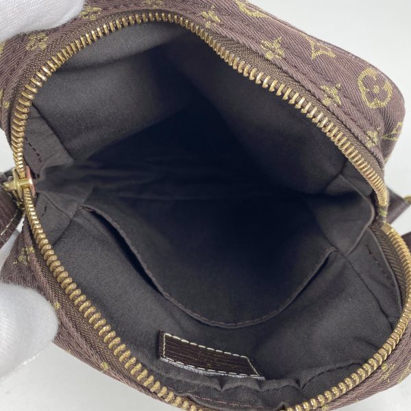 1000064899700 16 Louis Vuitton Danube Monogram Brown