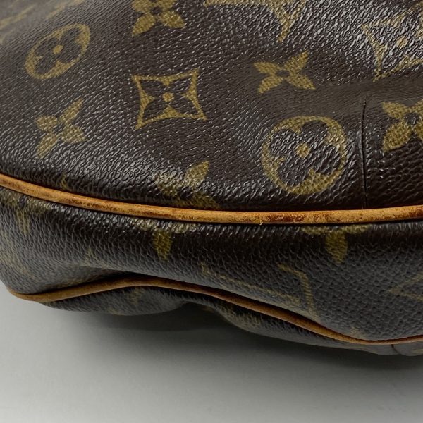 1000065089773 13 Louis Vuitton Croissant GM Shoulder Bag Monogram Brown