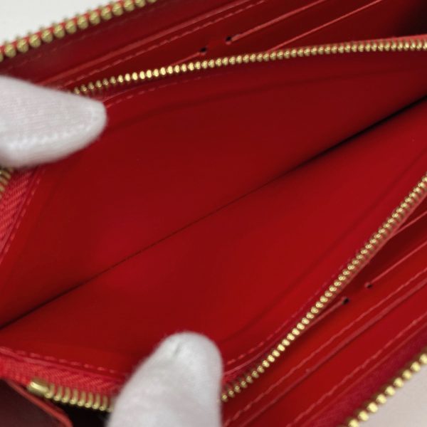 1000065298892 16 Louis Vuitton Portefeuille Clemence Round Zipper Wallet Monogram Vernis Red