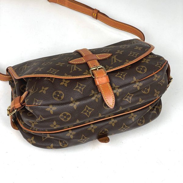 1000065479550 12 Louis Vuitton Saumur 30 Crossbody Shoulder Bag Monogram Brown