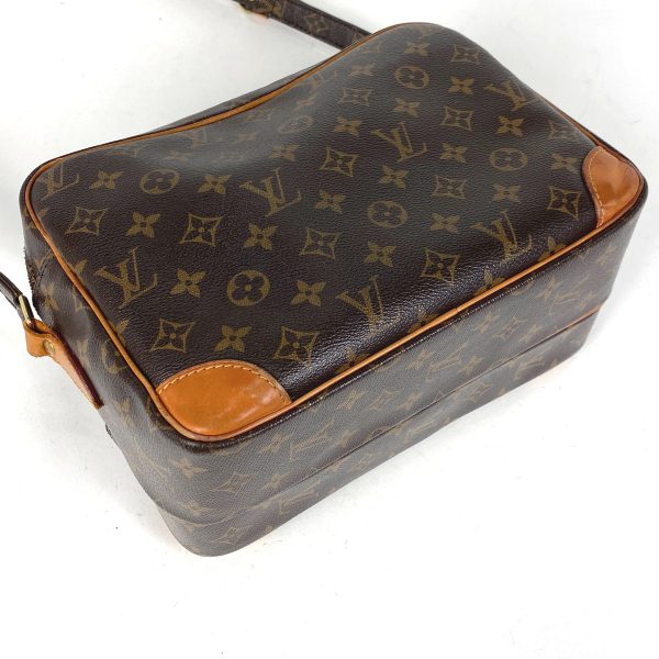 1000065547778 12 Louis Vuitton Nile Crossbody Shoulder Bag Monogram Brown