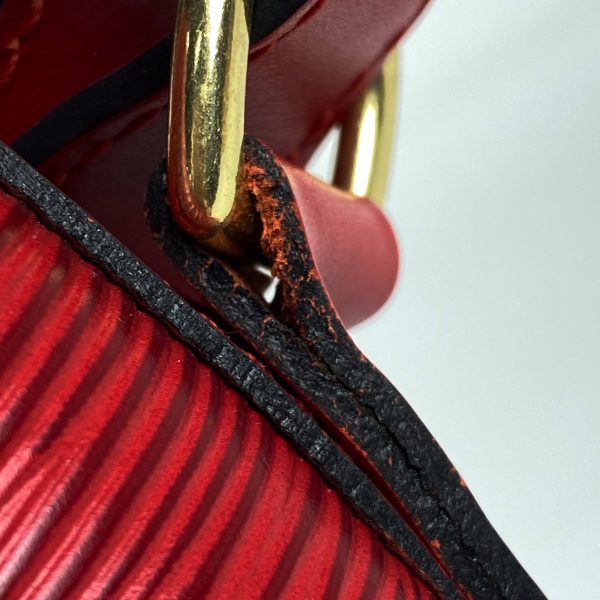 1000065557975 13 Louis Vuitton Noe Drawstring Shoulder Bag Epi Castilian Red