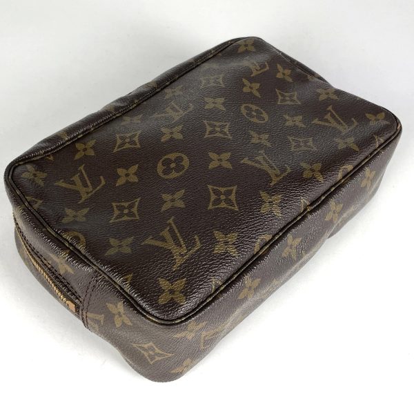 1000065791409 12 Louis Vuitton Truth Toilette 23 Makeup Pouch Monogram Brown