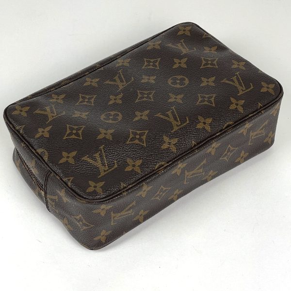 1000066411085 12 Louis Vuitton Truth Toilette 23 Monogram Make Cosmetics Cosmetic Pouch Brown