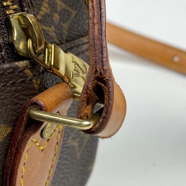 1000066912834 14 Louis Vuitton Blois Crossbody Shoulder Bag Monogram Brown