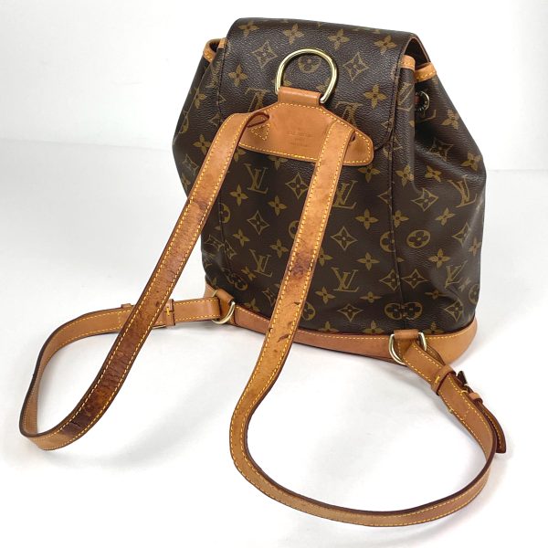 1000066941353 12 Louis Vuitton Montsouris MM Monogram Brown