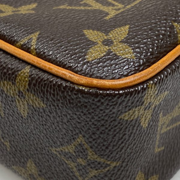 1000066980598 13 Louis Vuitton Compiègne 23 Monogram Clutch Bag Brown