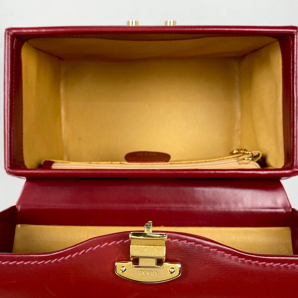 1000067081652 16 GUCCI Handbag Ladylock Leather Red