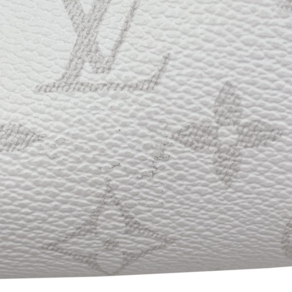 1000068409523 19 Louis Vuitton Vienna Quend Tote White