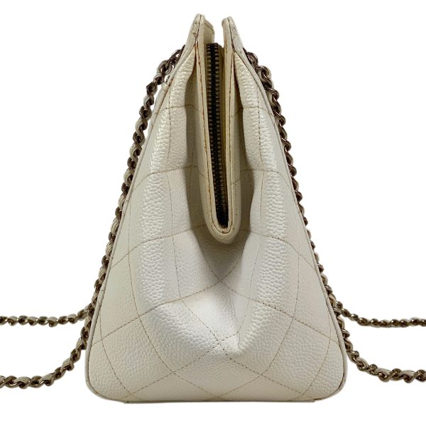 1000068425486 12 Chanel Cocomark Chain Matelasse Shoulder Bag Caviar Skin White Ladies