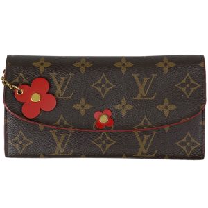 1000068715624 11 Gucci Neo GG Supreme Clutch Bag