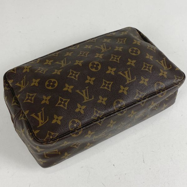 1000068748479 12 Louis Vuitton Truth Toilette 28 Makeup Cosmetic Pouch Monogram Brown