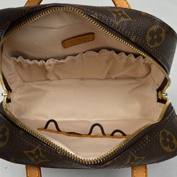 1000069053657 18 Junk Item Louis Vuitton Spontini Monogram Brown