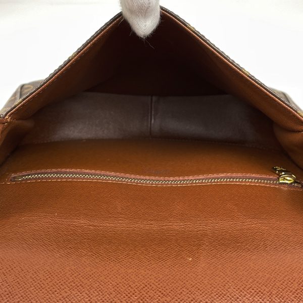 1000069424099 19 Louis Vuitton Saint Crew GM Crossbody