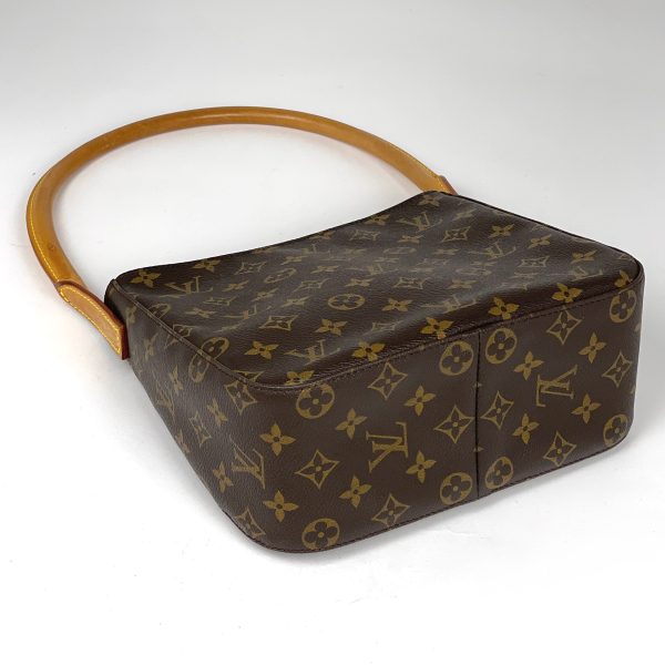 1000069688330 12 Louis Vuitton Looping MM Shoulder Bag Monogram Brown