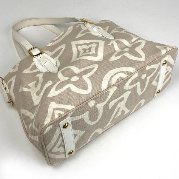 1000069772206 12 Louis Vuitton Taysienne PM Cruise Line Tote Bag Canvas Beige