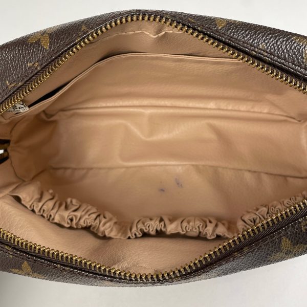 1000069774231 16 Louis Vuitton Truth Toilette 23 Cosmetic Pouch Monogram Brown