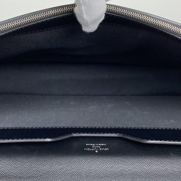 1000069787552 17 Louis Vuitton Robusto 1 Commuter Bag Epi Black