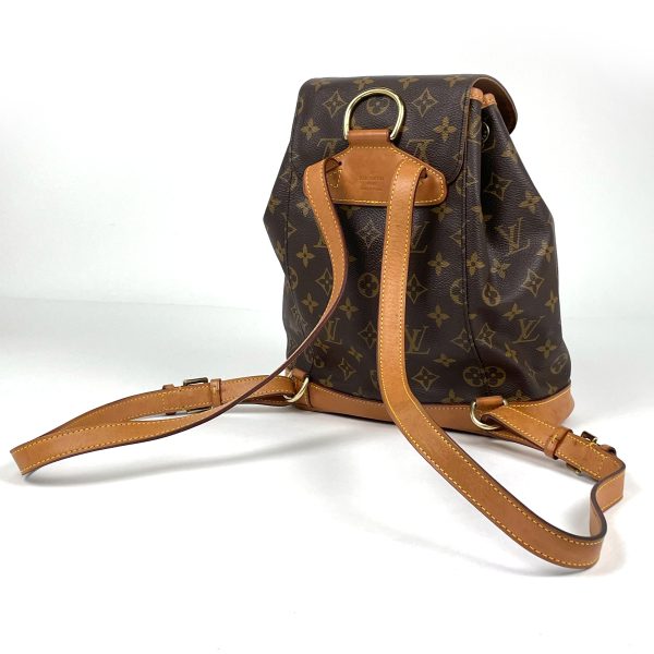 1000070561752 12 Louis Vuitton Montsouris MM Monogram Brown