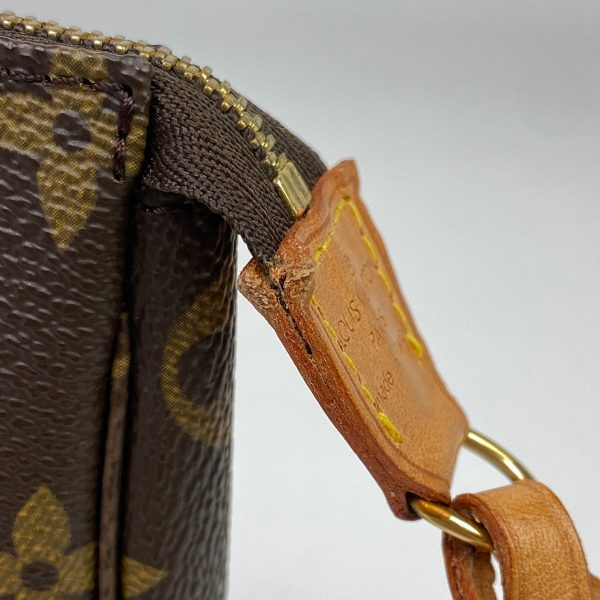 1000070581866 14 Louis Vuitton Pochette Accessoire Makeup Pouch Monogram Brown