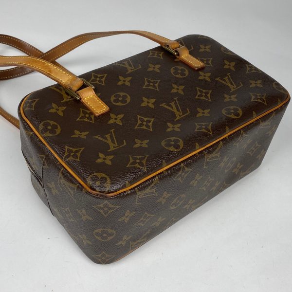 1000070705651 12 Louis Vuitton Cite MM Shoulder Bag Monogram Brown