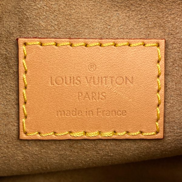 1000070979373 23 Louis Vuitton Loop Shoulder Bag Monogram Brown