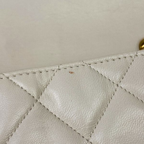 1000072515616 19 Chanel Diana Matelasse Single Flap Chain Coco Mark Shoulder Bag Leather White