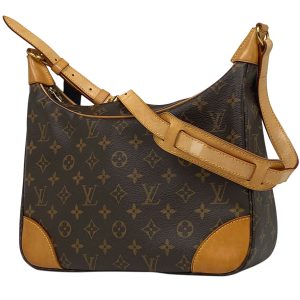 1000072615088 11 Louis Vuitton Truth Toilette 23 Pouch Monogram